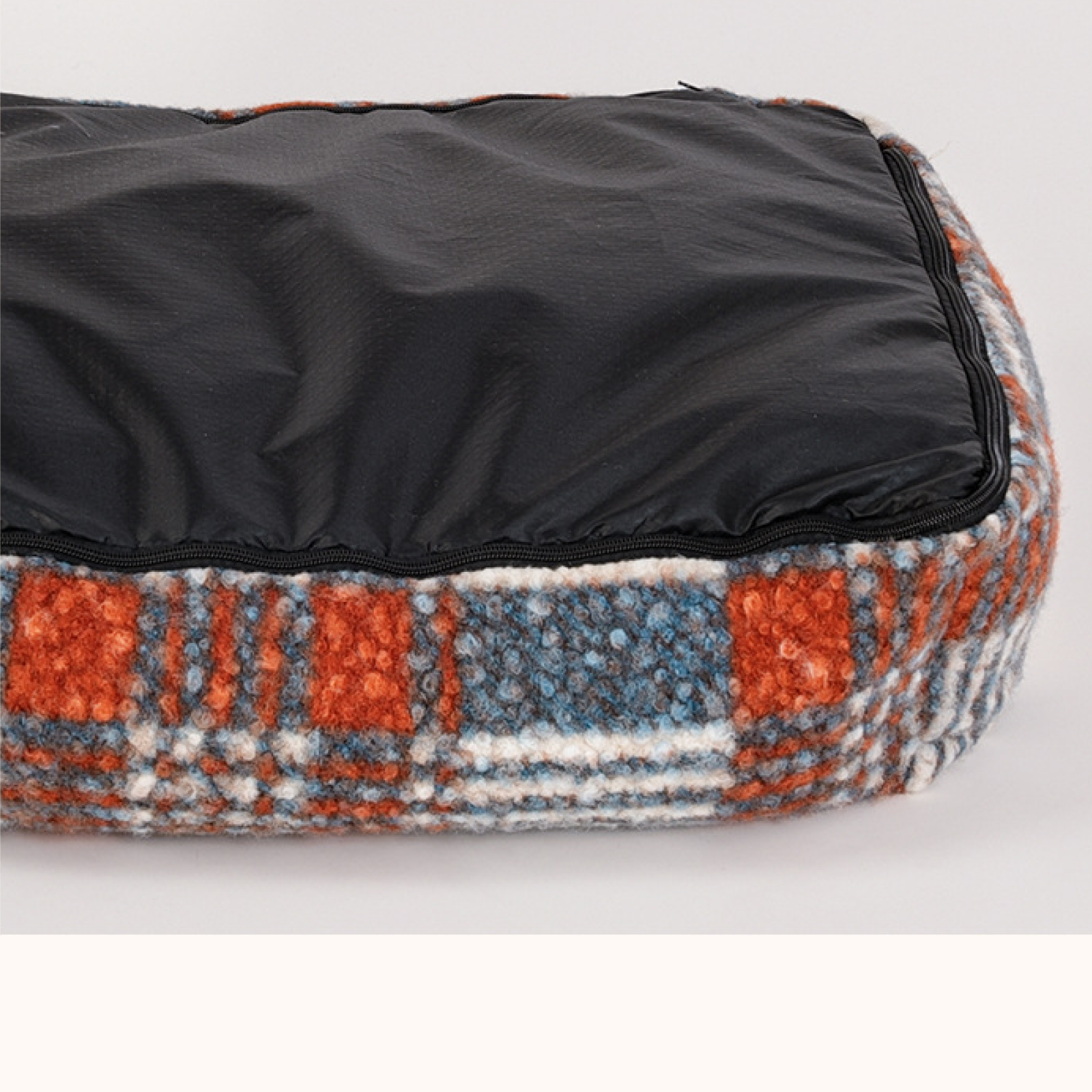 8246b3e4-5144-423c-a056-f020b07a732d