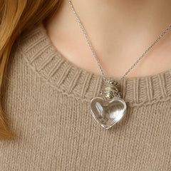 Heart-Shaped Glass Pet Hair Keepsake Necklace – Memorial Pendant Ashes Holder Jewelry for Cat & Dog Owners