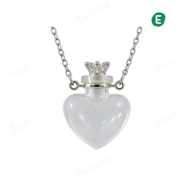 Pet Memorial Heart Necklace – Glass Ashes Pendant Tailooo Hover Image